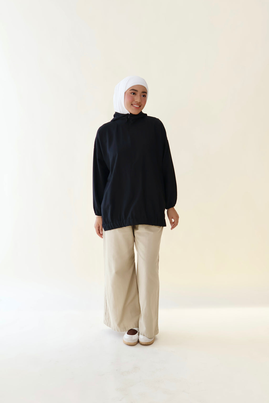 SIENNA BASIC HOODIE