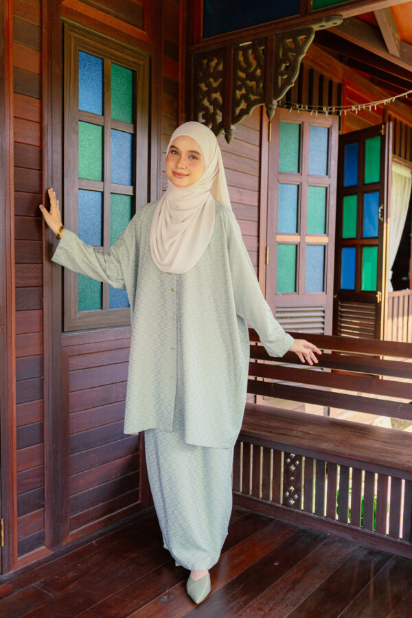 RATNA KURUNG KAFTAN - Image 2
