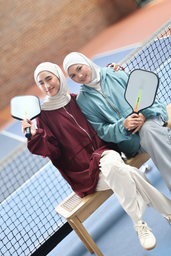 SHE SPORTY WINDBREAKER - Image 7
