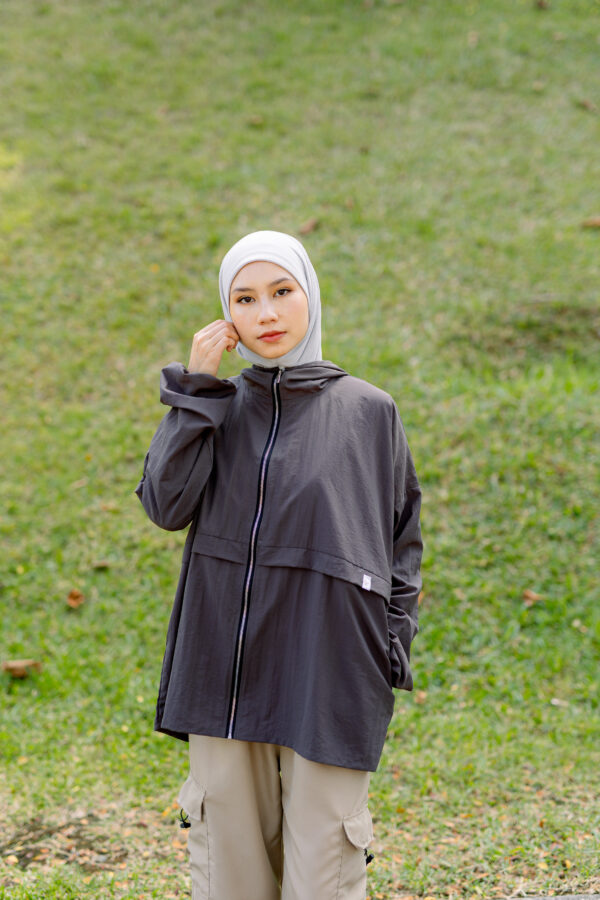 SHE SPORTY OUTERWEAR - Image 2