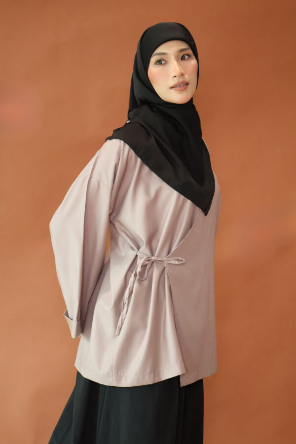 AKIRA WRAP TOP - Image 7