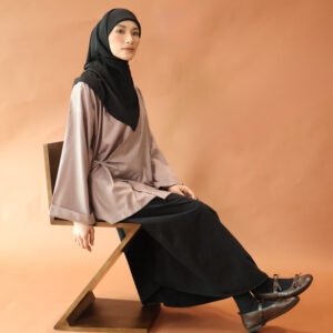 AKIRA WRAP TOP