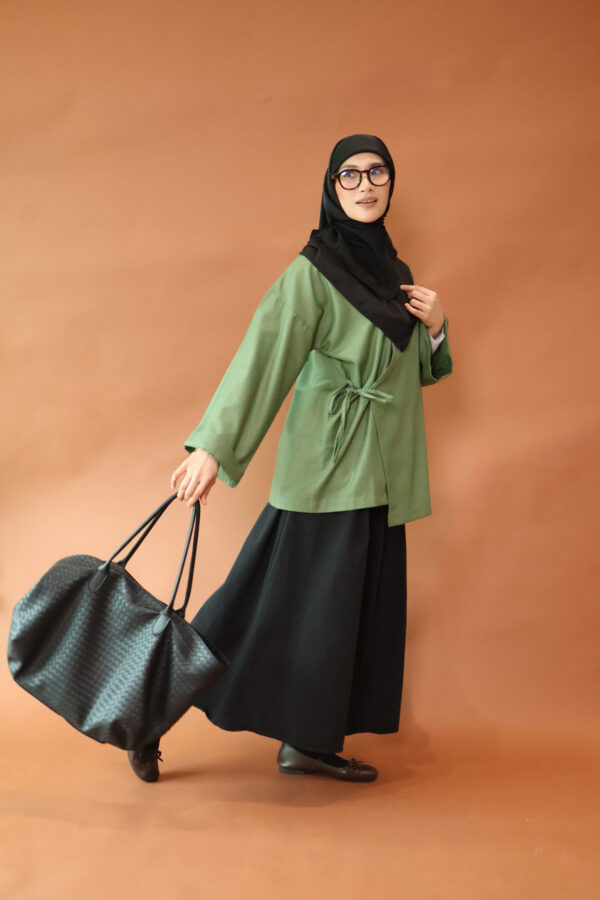 AKIRA WRAP TOP - Image 10