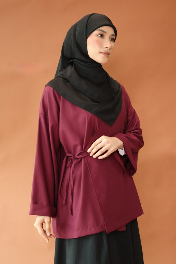 AKIRA WRAP TOP - Image 15
