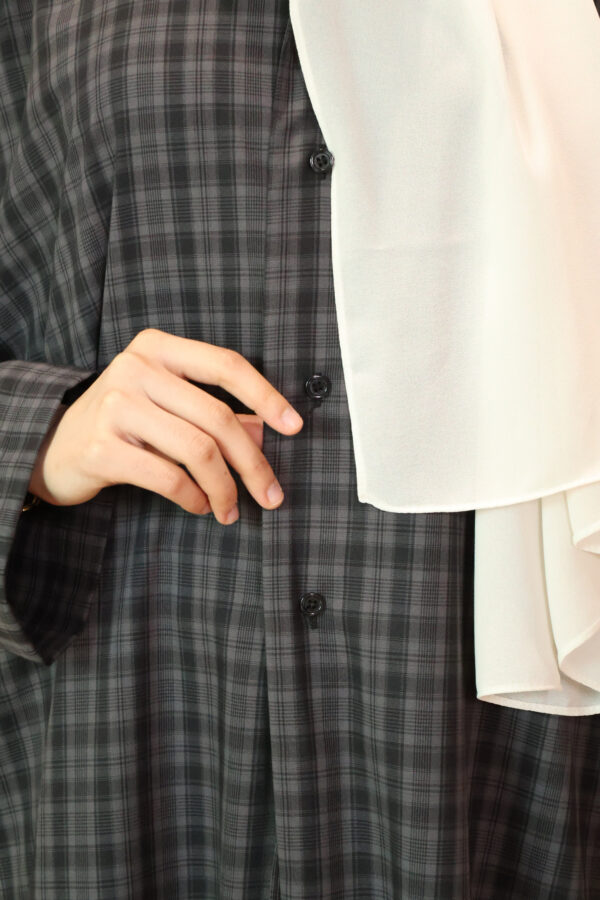 SORA CARDI LONG TOP - Image 10